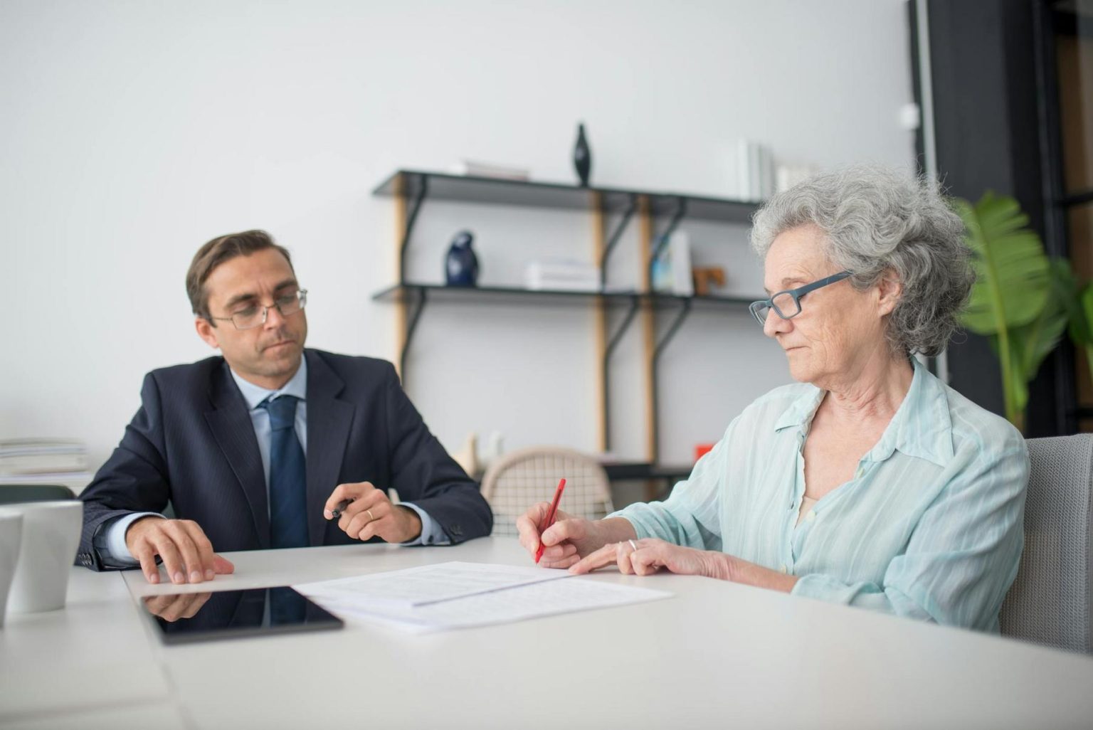NDIS Support Coordination: Specialist vs Standard Guide